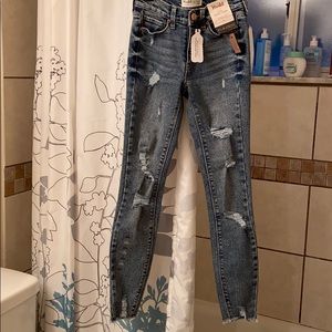 NWT Mudd mid rise vintage skinny jeans (size 0)